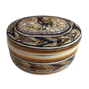 GAMELARTE PORTUGAL Hand-Painted Vintage Oval Trinket Box Sec. XV Beta